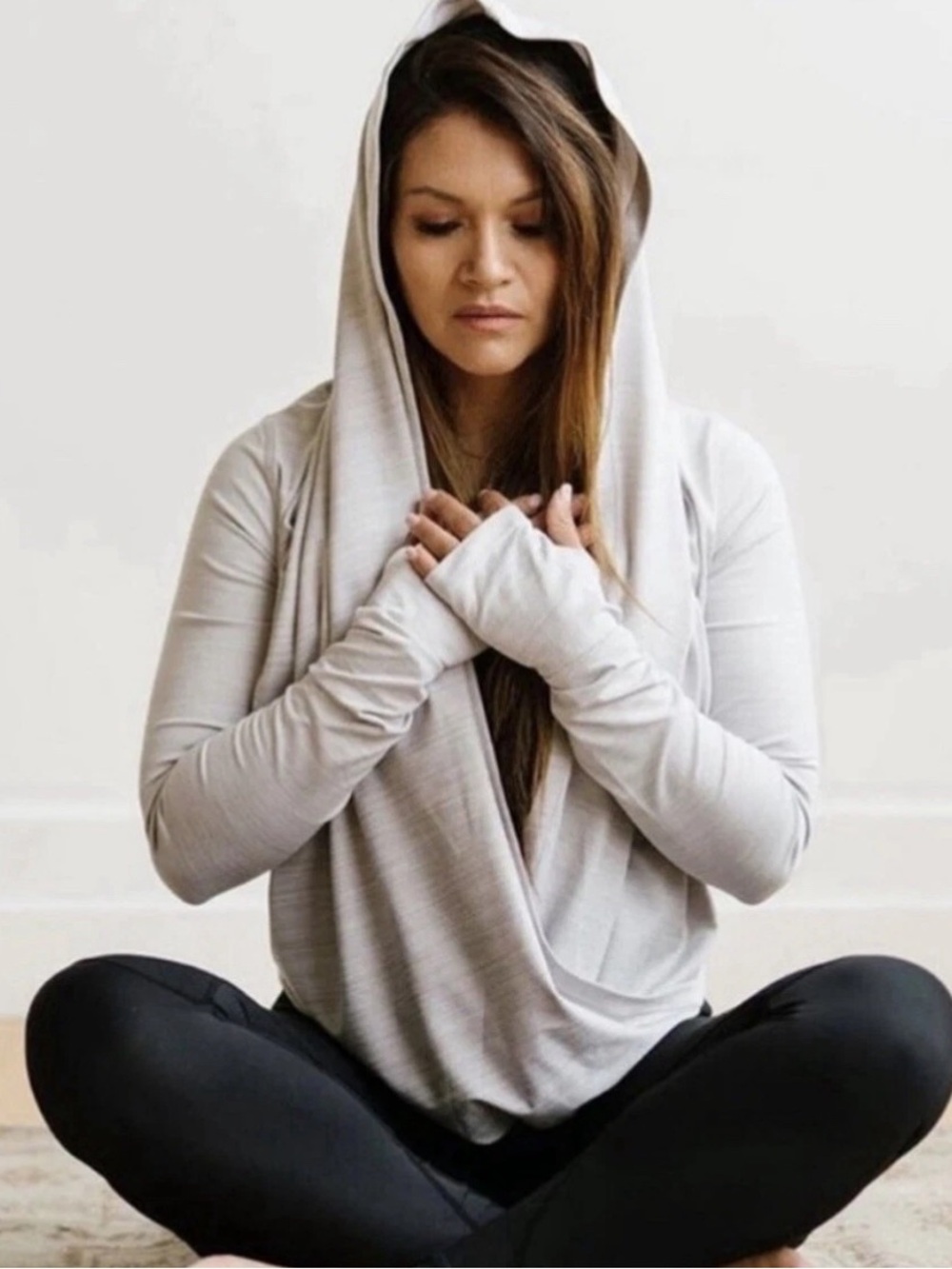 Ziya One Size Light Gray Draped Open-Front Athletic Women's Top Sweater Shawl